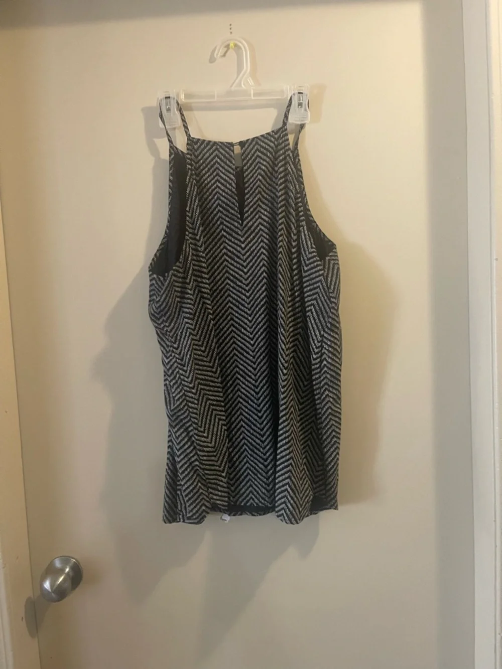 Old Navy Black & White Chevron top - Picture 5 of 6